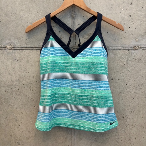 Nike Swim Tank Tops Bundle (2) Striped Sporty Racerback, size Medium - Picture 9 of 13